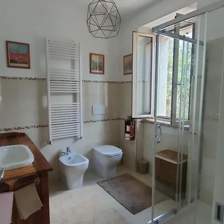 לינה וארוחת בוקר Ai 4 Gelsi טודי