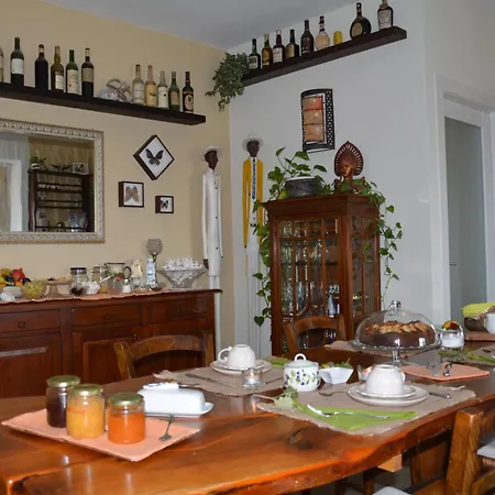 Ai 4 Gelsi לינה וארוחת בוקר 3*